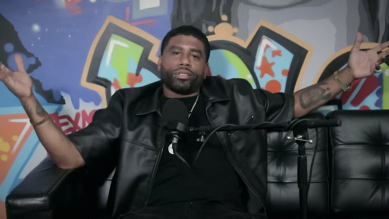 Billy Sorrells telling Houston stories on a podcast couch